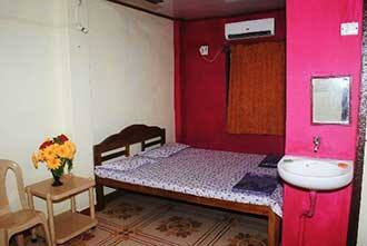 Paulo's Beach Resort, Vengurla 2